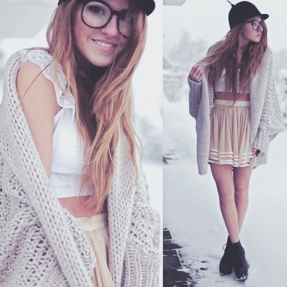 😍😍Happy Weekend Gray Puff Sleeve Cardigan - Picture 2 of 8